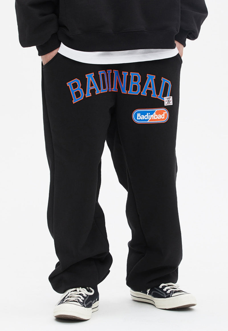 ベドインベド(BADINBAD) COLLEGE FONT HEAVY WEIGHT PANTS_BLACK