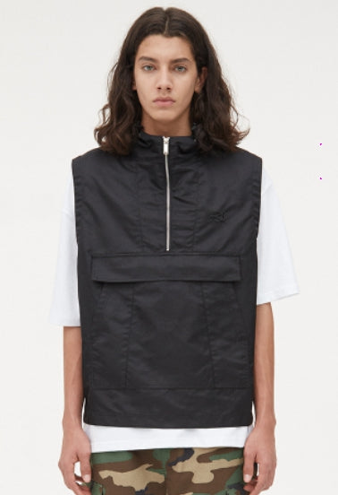 オーワイ(OY)  SIDE ZIPPER NYLON HOODIE VEST-BLACK