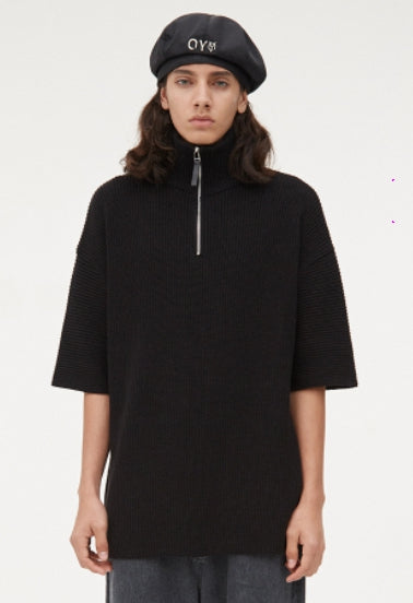 オーワイ(OY)  LOGO ZIPPER POLA HALF KNIT-BLACK