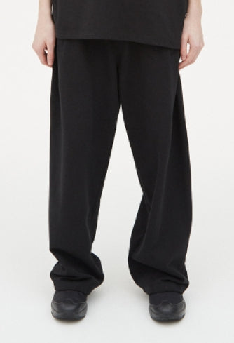オーワイ(OY)  SIDE ONETUCK WIDE SWEAT PANTS-BLACK
