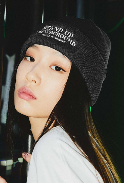 Crump (クランプ) STAND-UP CLASSIC LOGO BEANIE (CA0042)