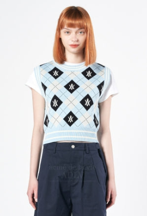 アクメドラビ(acme' de la vie) A LOGO PATTERN ARGYLE KNIT VEST SKYBLUE
