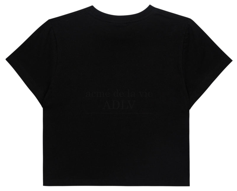 アクメドラビ(acme' de la vie) A LOGO EMBLEM EMBROIDERY CROP TOP SHORT SLEEVE T-SHIRT BLACK