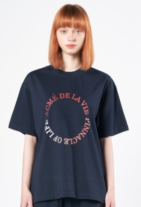 アクメドラビ(acme' de la vie) CIRCLE LOGO ARTWORK BASIC SHORT SLEEVE T-SHIRT NAVY