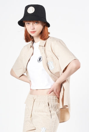 アクメドラビ(acme' de la vie) A LOGO EMBLEM PATCH STRIPE SHORT SLEEVE SHIRT BEIGE