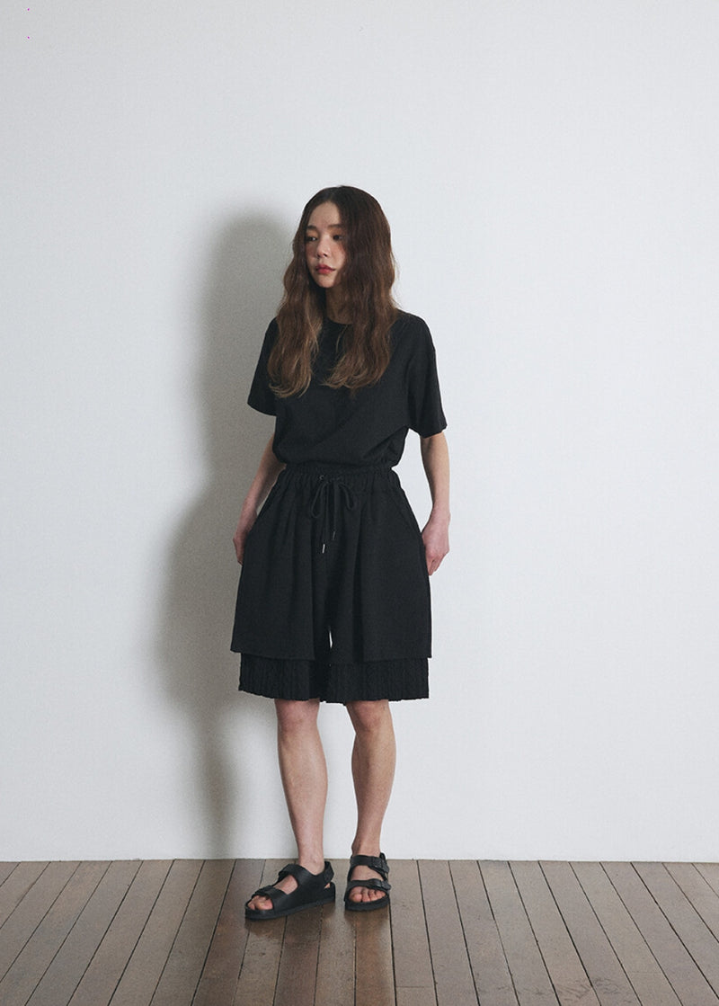 A NOTHING (エーナッシング) TWISTED ELASTIC LAYERED 1/2 PANTS (Black)