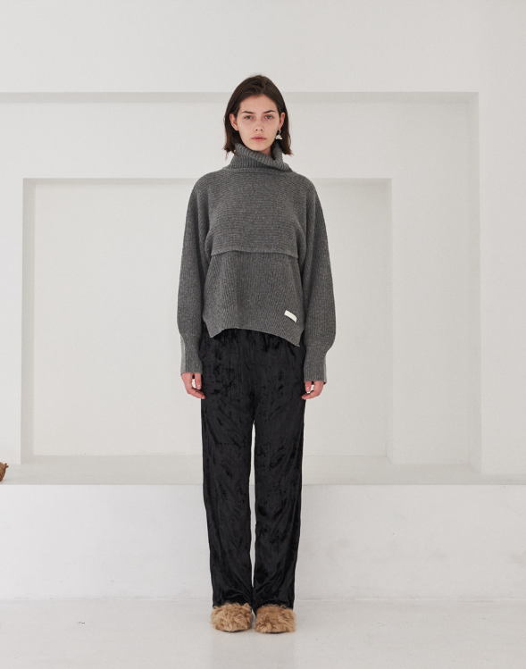 TMO BY 13MONTH（ティーエムオーバイサーティンマンス）SEPARABLE VEST TURTLENECK SWEATER (GRAY)