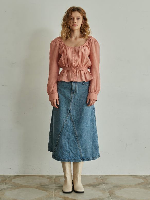 TMO BY 13MONTH（ティーエムオーバイサーティンマンス）BACK BANDING SHIRRING BLOUSE (PINK)