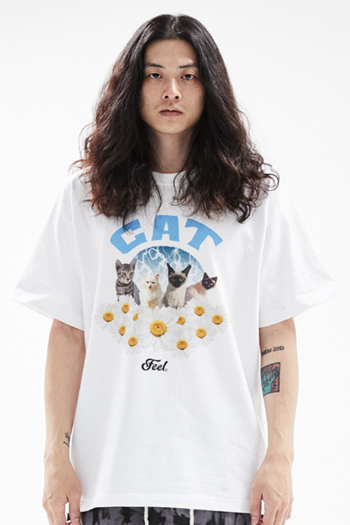 FEEL ENUFF (フィールイナフ) Cats Tee / White