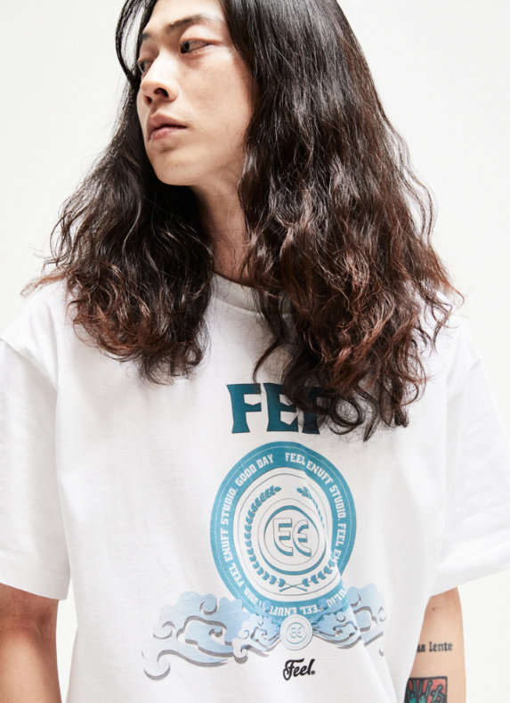 FEEL ENUFF (フィールイナフ) College Logo Tee / White