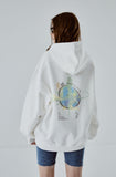 ORDINARY PEOPLE(オーディナリーピープル) ORDINARY PEOPLE EARTH GRAPHIC WHITE HOODIE