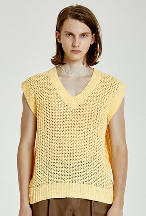 ORDINARY PEOPLE(オーディナリーピープル) SEALING CROCHET V NECK YELLOW KNIT VEST