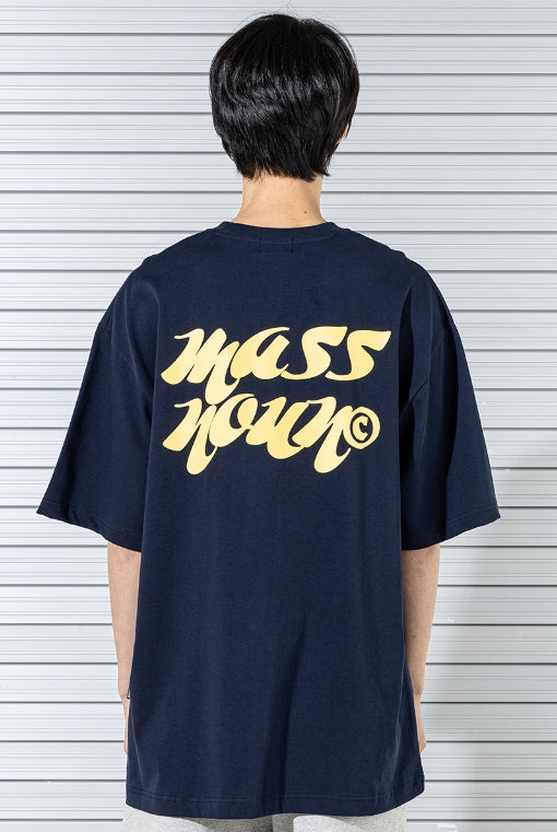マスノウン(MASSNOUN)  MARKING LOGO OVERSIZED T-SHIRTS MSTTS018-NV