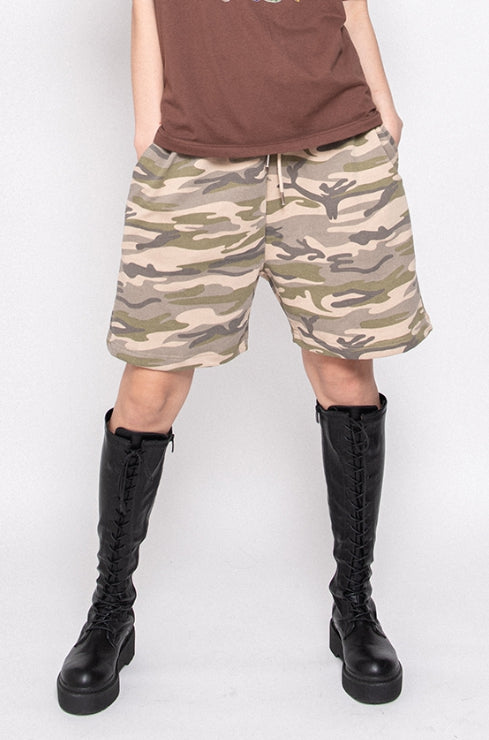 SPUNKY (スパンキー) SWEAT SHORTS (CAMO)