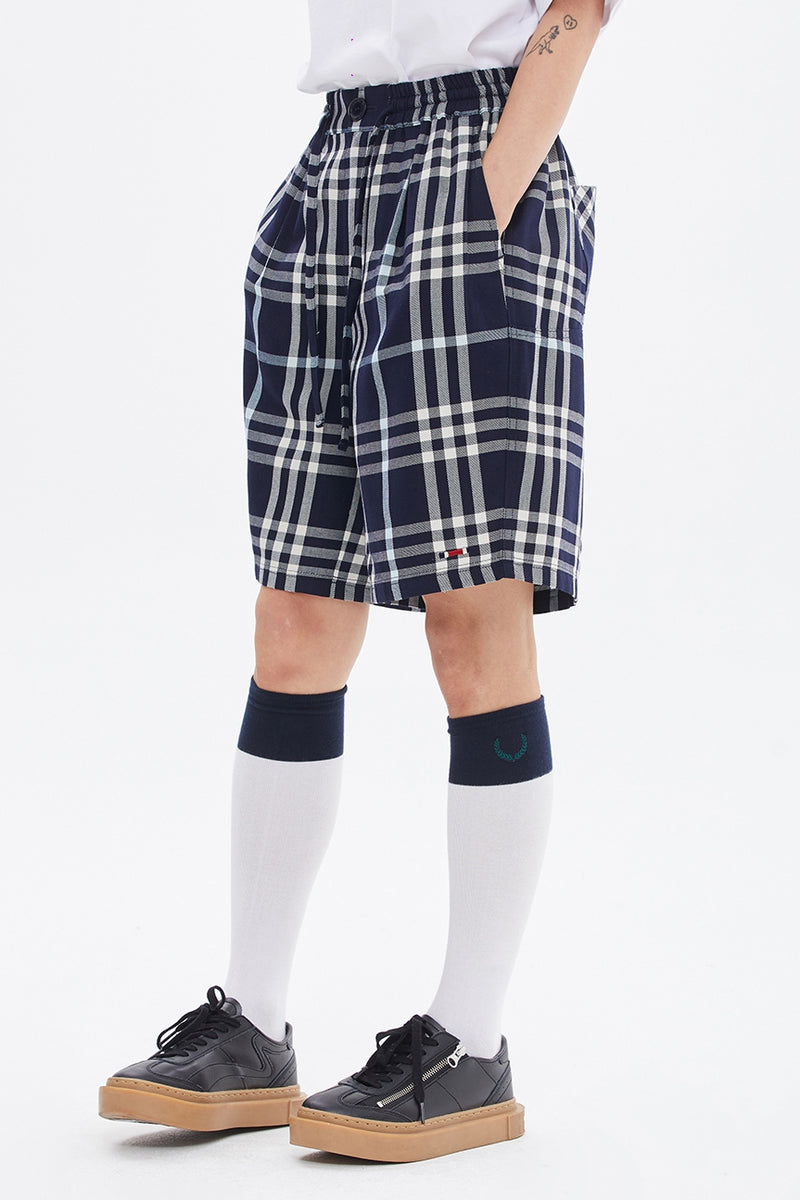 ROMANTIC CROWN(로맨틱 크라운) CROSS CHECK HALF PANTS_NAVY