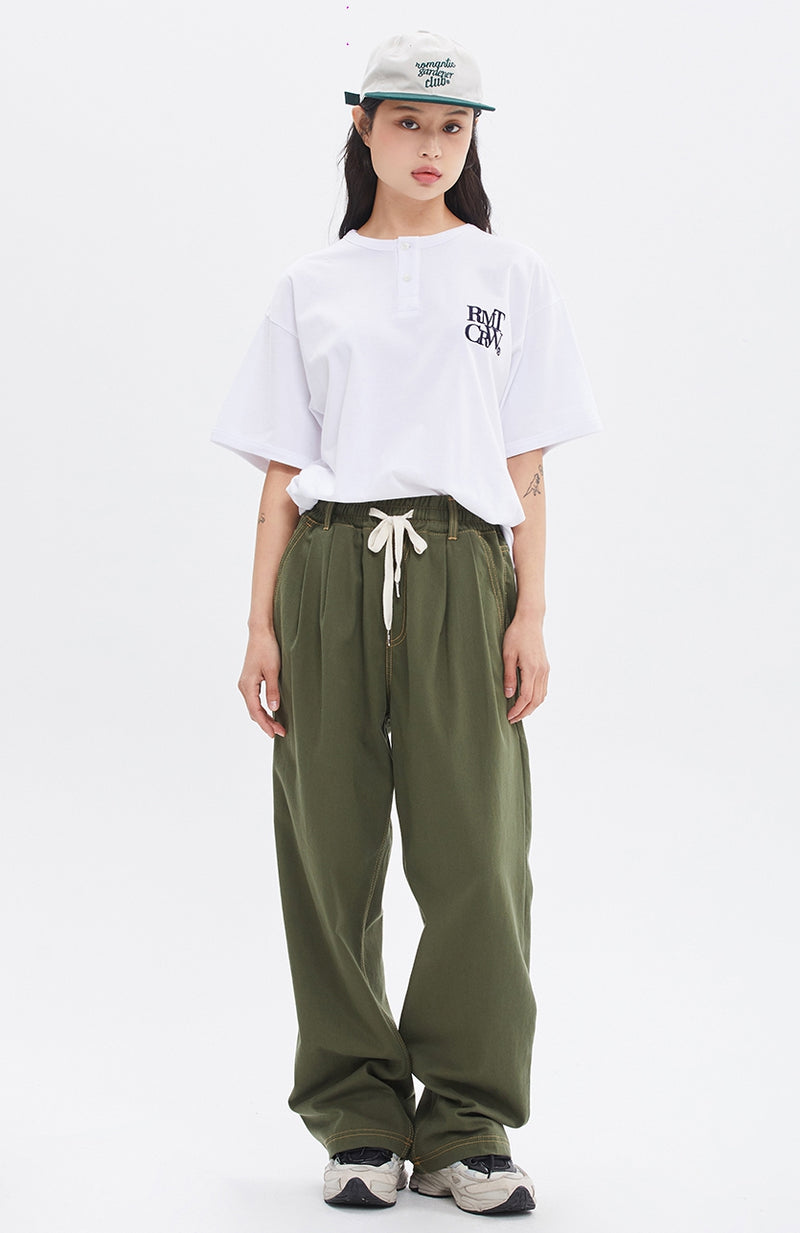 ROMANTIC CROWN(로맨틱 크라운) HENRY NECK LOGO TEE_WHITE