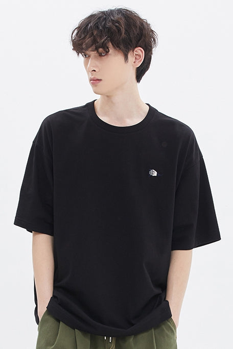 ROMANTIC CROWN(로맨틱 크라운) RC CLUB FLAG TEE_BLACK