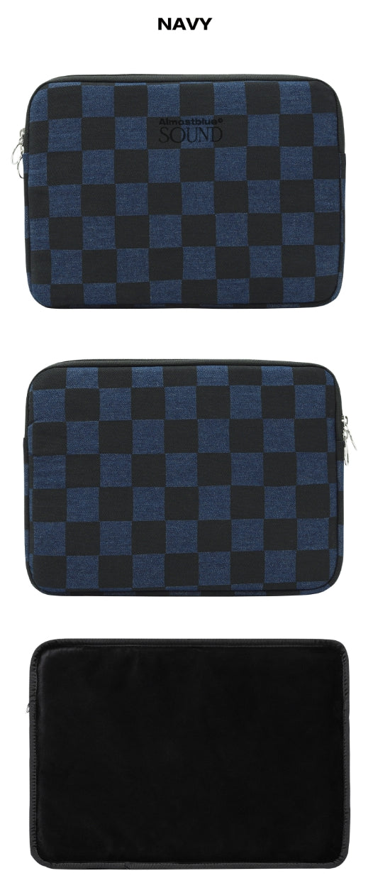 オルモストブルー(Almost Blue) CHECKERBOARD LAPTOP POUCH