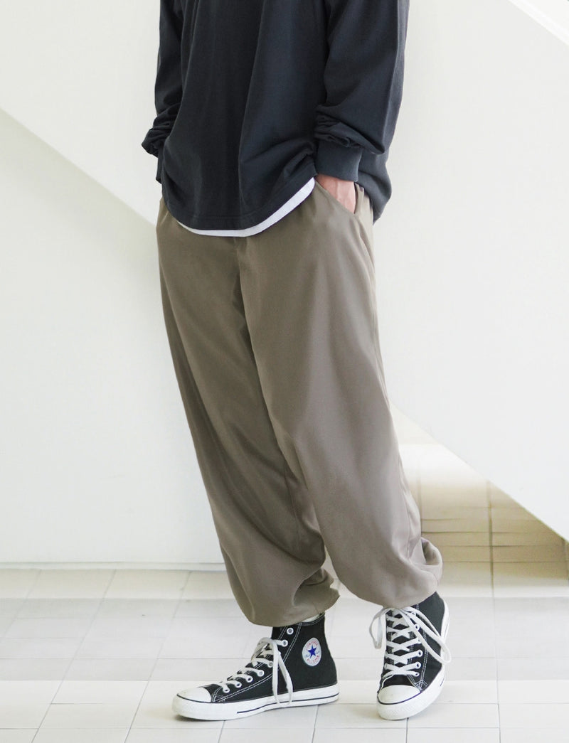 FEPL(ペプル) Luster wide jogger pants beige KYLP1324