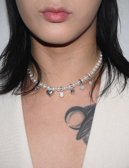 BLACKPURPLE (ブラックパープル) 	  [SILVER925] milky square pendant