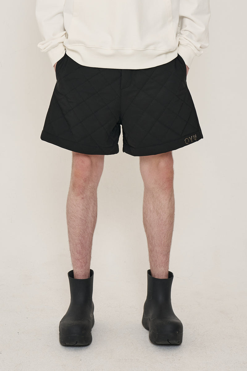 オーワイ(OY) METAL QUILTING HALF PANTS-BLACK
