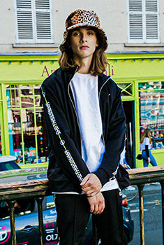 シディスコンマ(SHETHISCOMMA) S-LOGO JERSEY