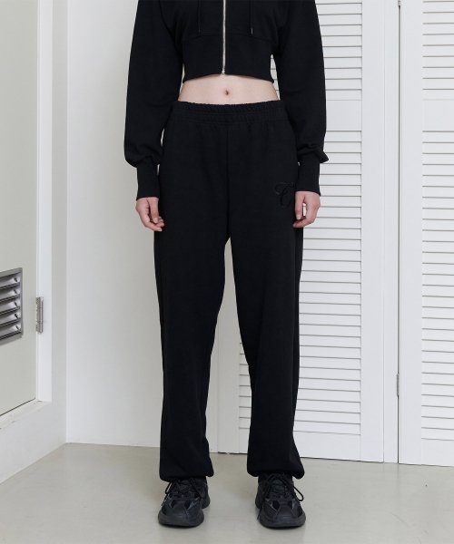 curetty (キュリティー)   C LOGO EMBROIDERY SWEATPANTS_BLACK