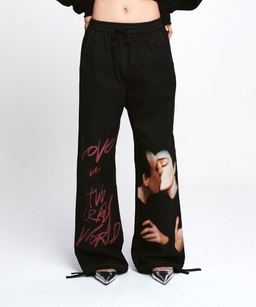 ワンダービジター(WONDER VISITOR)     KISS Jogger pants [Black]