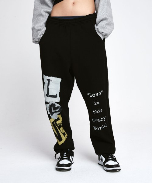 ワンダービジター(WONDER VISITOR)     LOVE Sweat pants [Black]