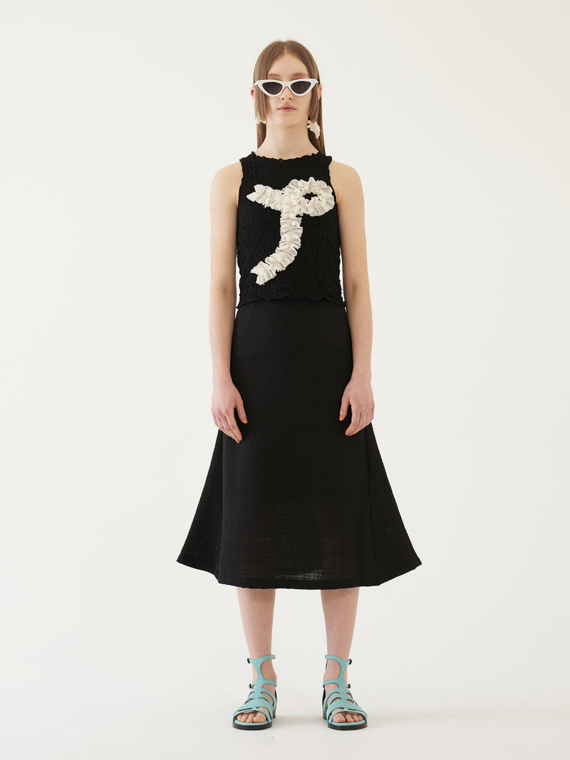 TMO BY 13MONTH（ティーエムオーバイサーティンマンス）FRILL SLEEVELESS TOP (BLACK)