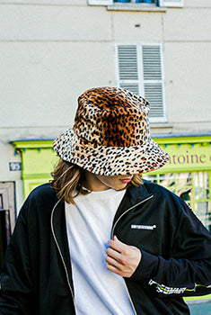 シディスコンマ(SHETHISCOMMA)LEOPARD BUCKET HAT