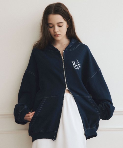 ワンダービジター(WONDER VISITOR)     Logo Stitch Hood Zip-up [Navy]