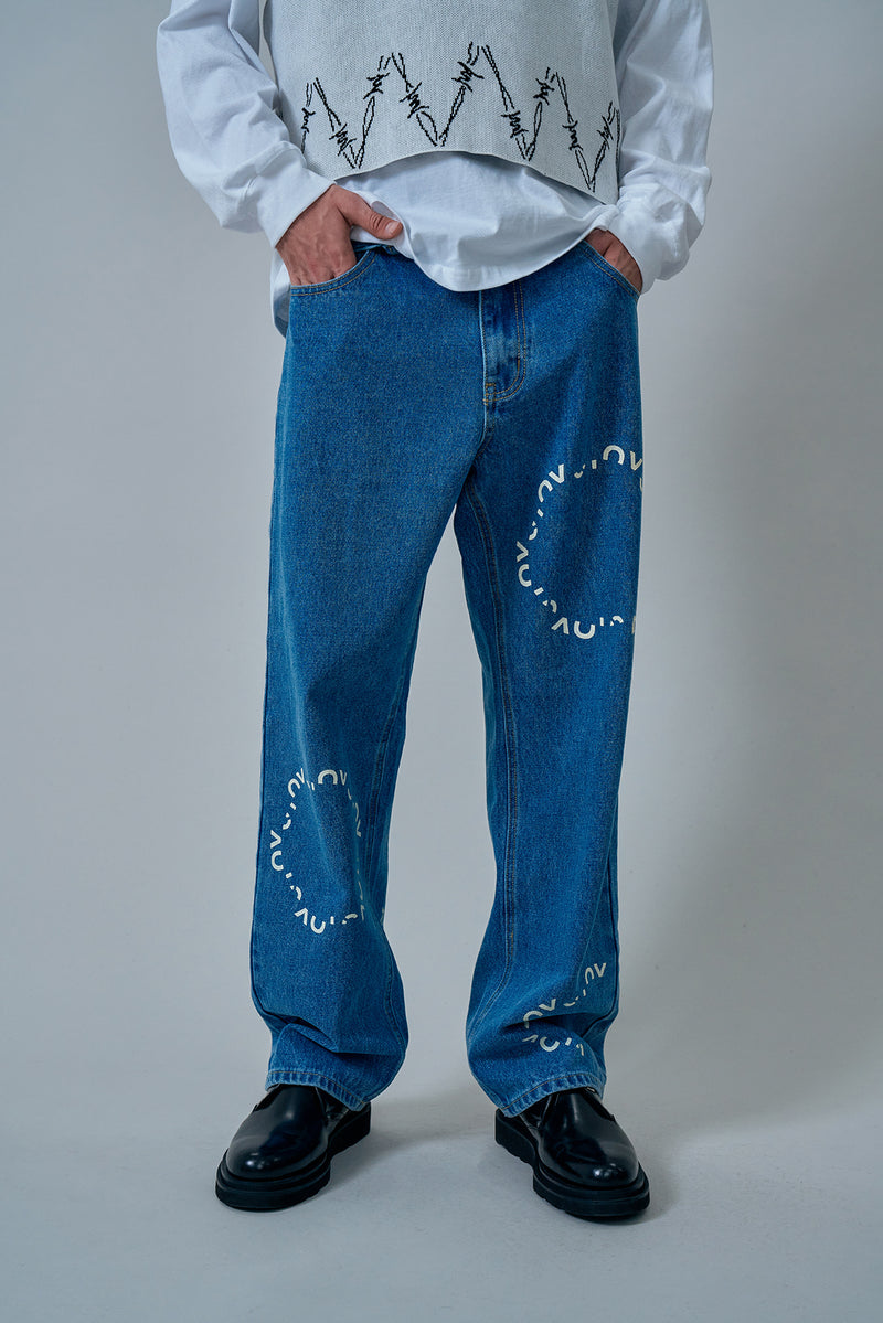 オーワイ(OY) ROUND LOGO JEANS-BLUE