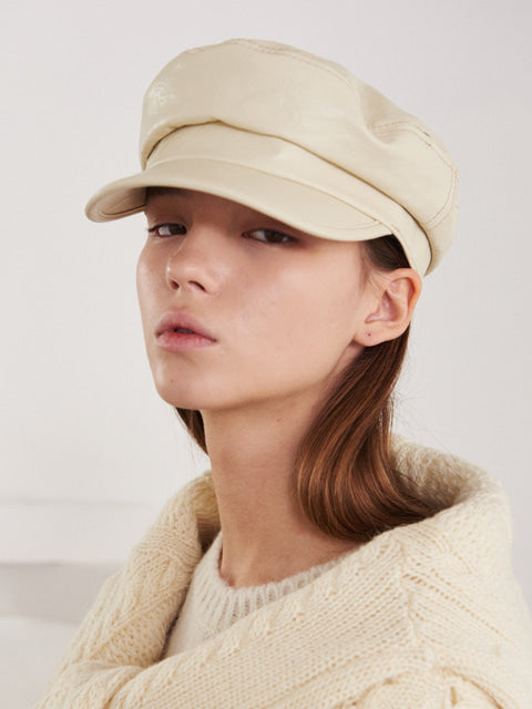 TMO BY 13MONTH（ティーエムオーバイサーティンマンス）LEATHER GREEK FISHERMAN CAP (IVORY)