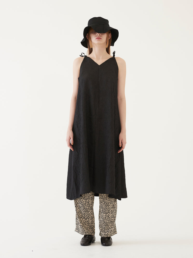 TMO BY 13MONTH（ティーエムオーバイサーティンマンス）CASUAL SLEEVELESS DRESS (BLACK)