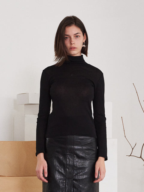 TMO BY 13MONTH（ティーエムオーバイサーティンマンス）SEE-THROUGH TURTLENECK T-SHIRT (BLACK)