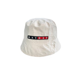 DAYDAF (デイダフ) Rubber Label bucket hat - ivory