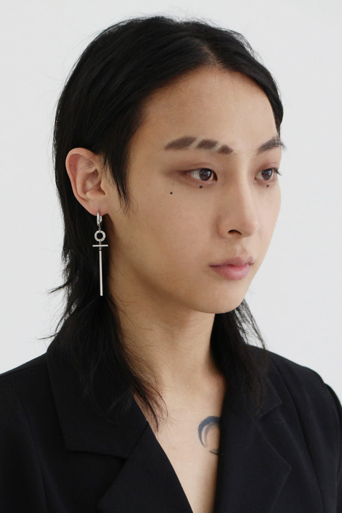 BLACKPURPLE (ブラックパープル) marrend long-drop cross earring
