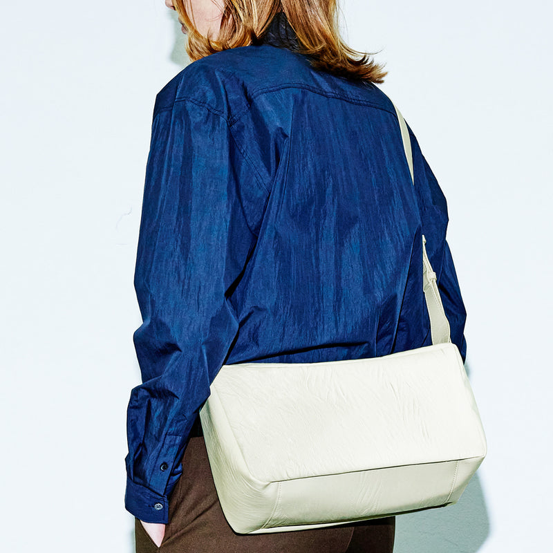 SSY(エスエスワイ) Crinkle Leather Width Cross Bag ivory