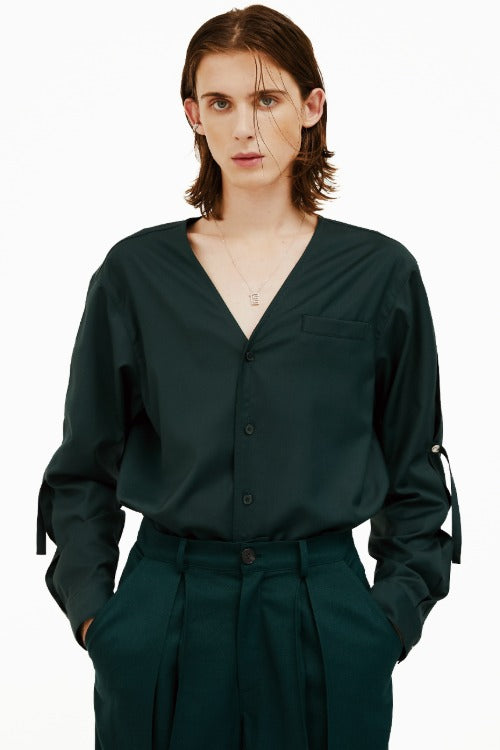 イーエスシースタジオ(ESC STUDIO) slit v-neck shirt(green)