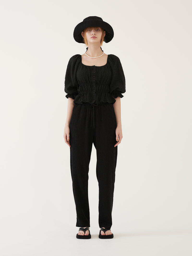 TMO BY 13MONTH（ティーエムオーバイサーティンマンス）SHIRRING SQUARE BLOUSE (BLACK)