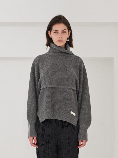 TMO BY 13MONTH（ティーエムオーバイサーティンマンス）SEPARABLE VEST TURTLENECK SWEATER (GRAY)