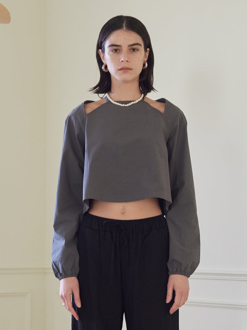 TMO BY 13MONTH（ティーエムオーバイサーティンマンス）HALTER NECK BLOUSE (CHARCOAL)