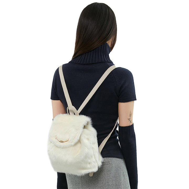 curetty (キュリティー)  C METAL LOGO FUR MINI BACKPACK_IVORY