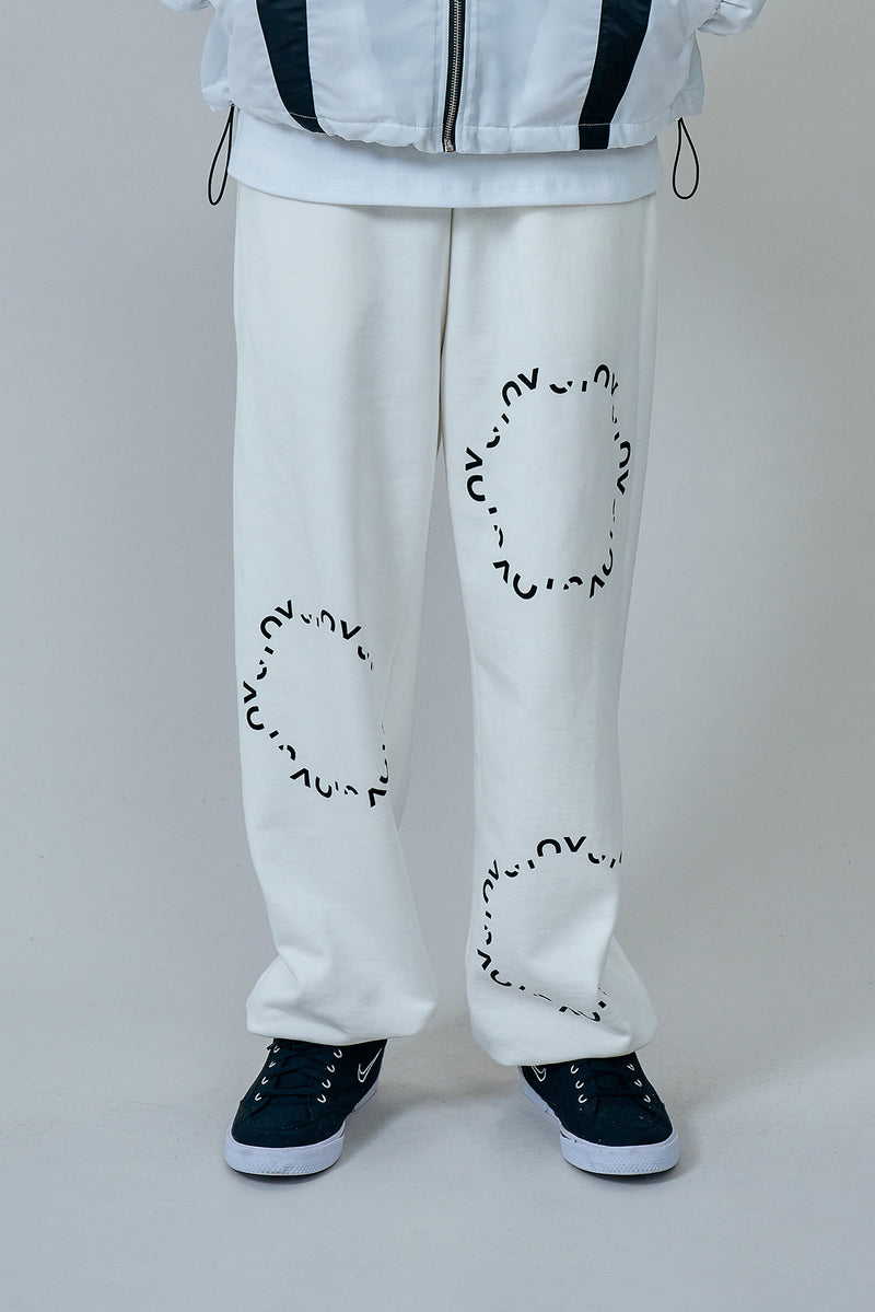 オーワイ(OY) ROUND LOGO JOGGER PANTS-WHITE