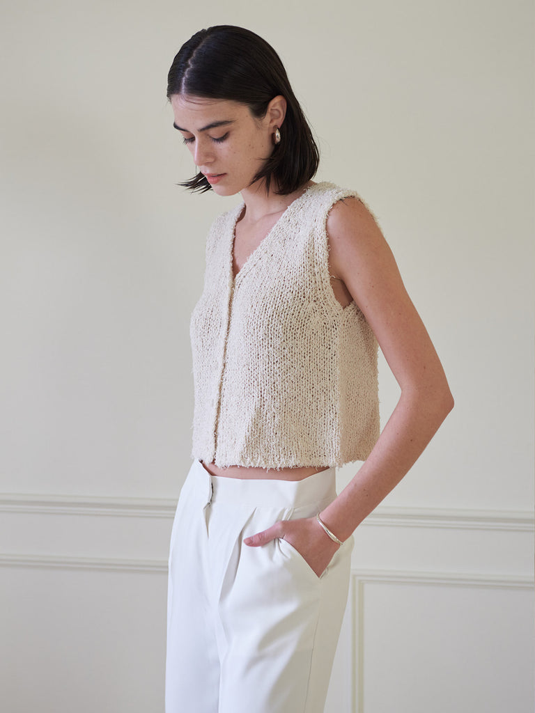 TMO BY 13MONTH（ティーエムオーバイサーティンマンス）BUTTONED KNIT VEST (BEIGE)