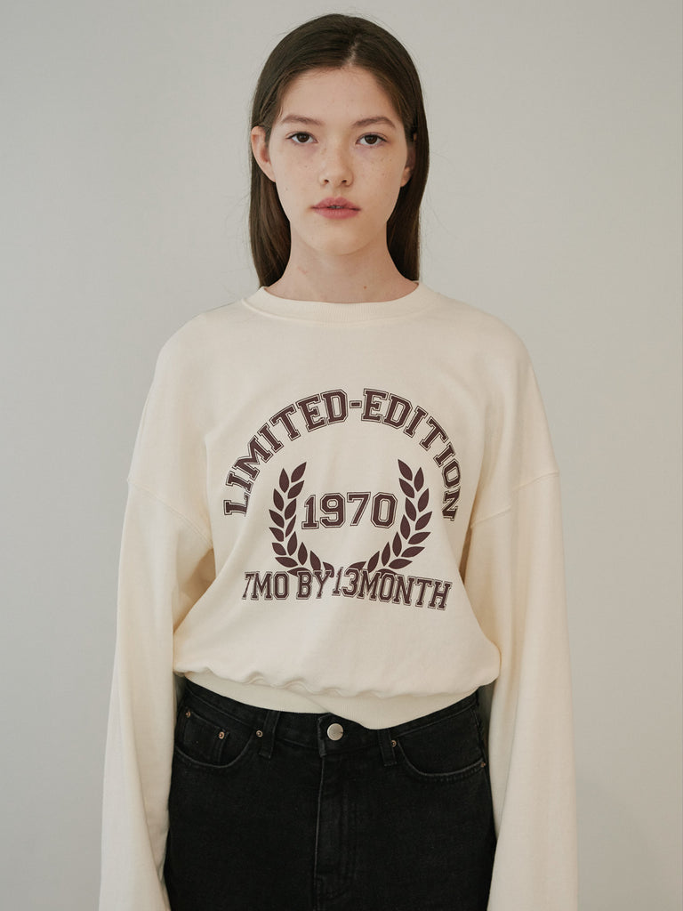 TMO BY 13MONTH（ティーエムオーバイサーティンマンス）CROPPED SWEATSHIRT (IVORY)