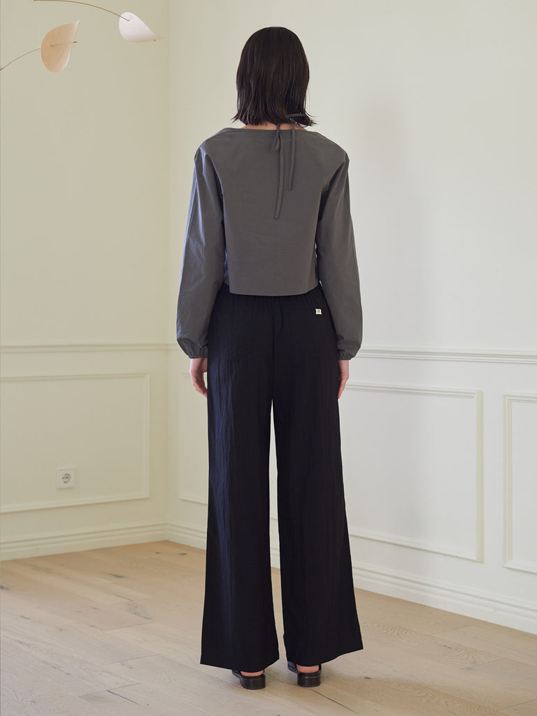 TMO BY 13MONTH（ティーエムオーバイサーティンマンス）HALTER NECK BLOUSE (CHARCOAL)