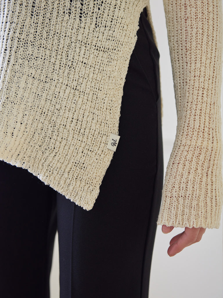 TMO BY 13MONTH（ティーエムオーバイサーティンマンス）MESH SIDE SLIT KNIT TOP (IVORY)