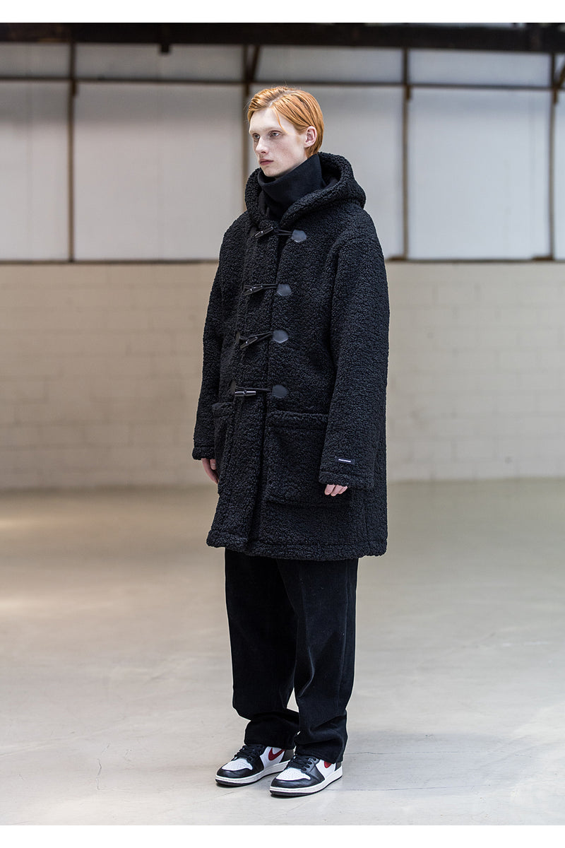 メスノウン(MASSNOUN) BOA FLEECE BONDED OVERSIZED DUFFEL COAT MFNCT004-BK